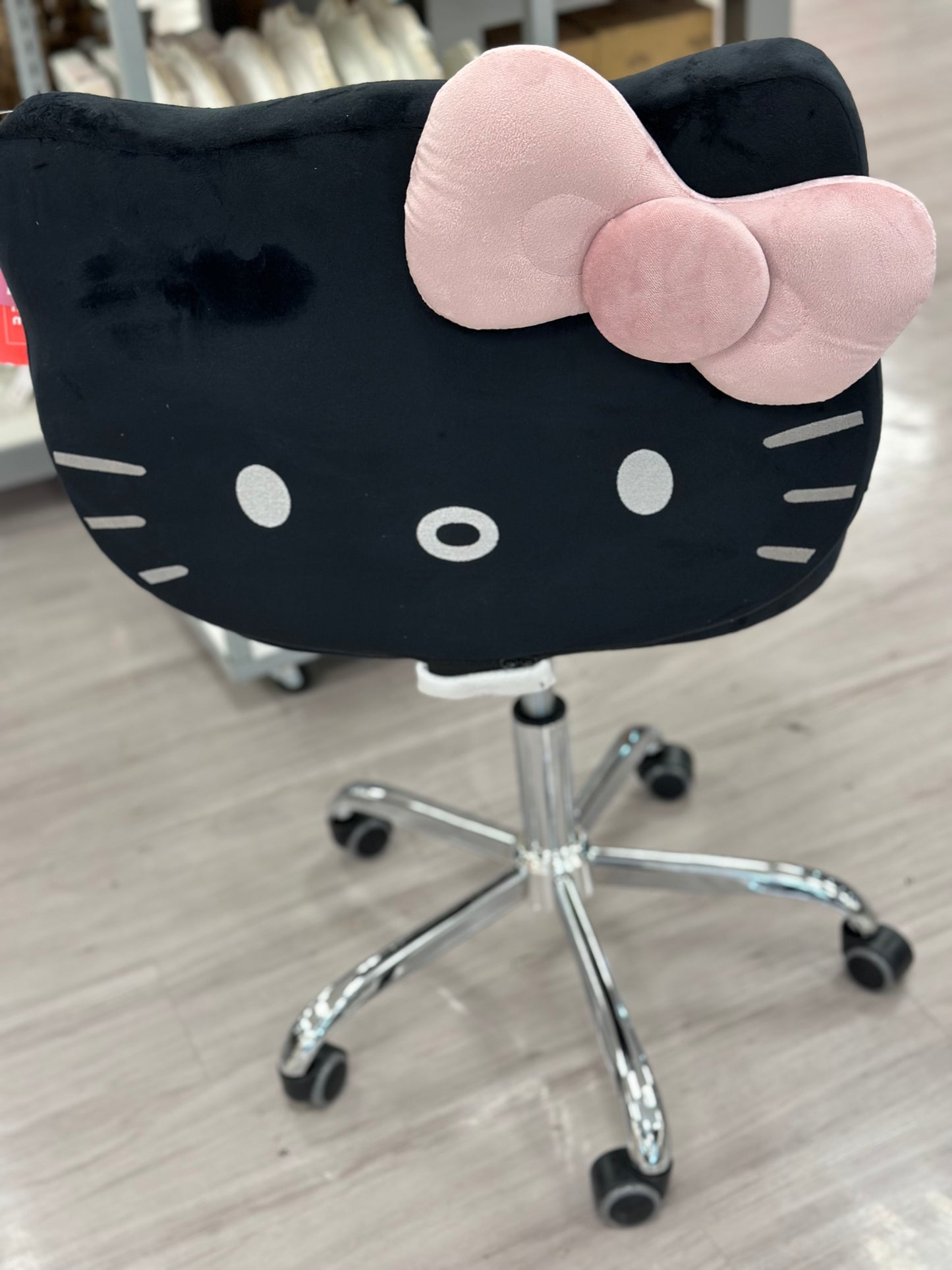 Hello Kitty Chair