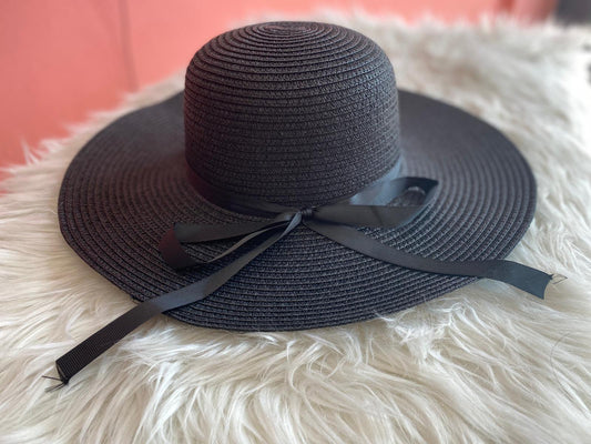 Black Beach Hat